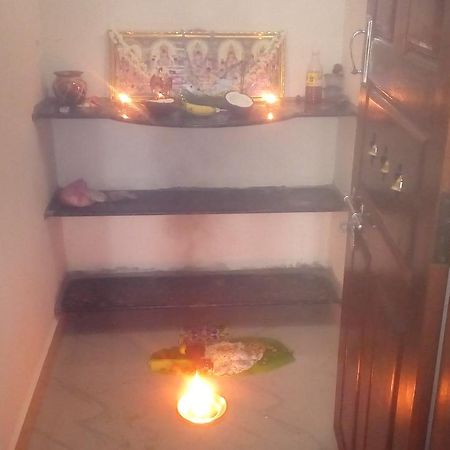Sabri Guest House Tiruvannámalaj Kültér fotó